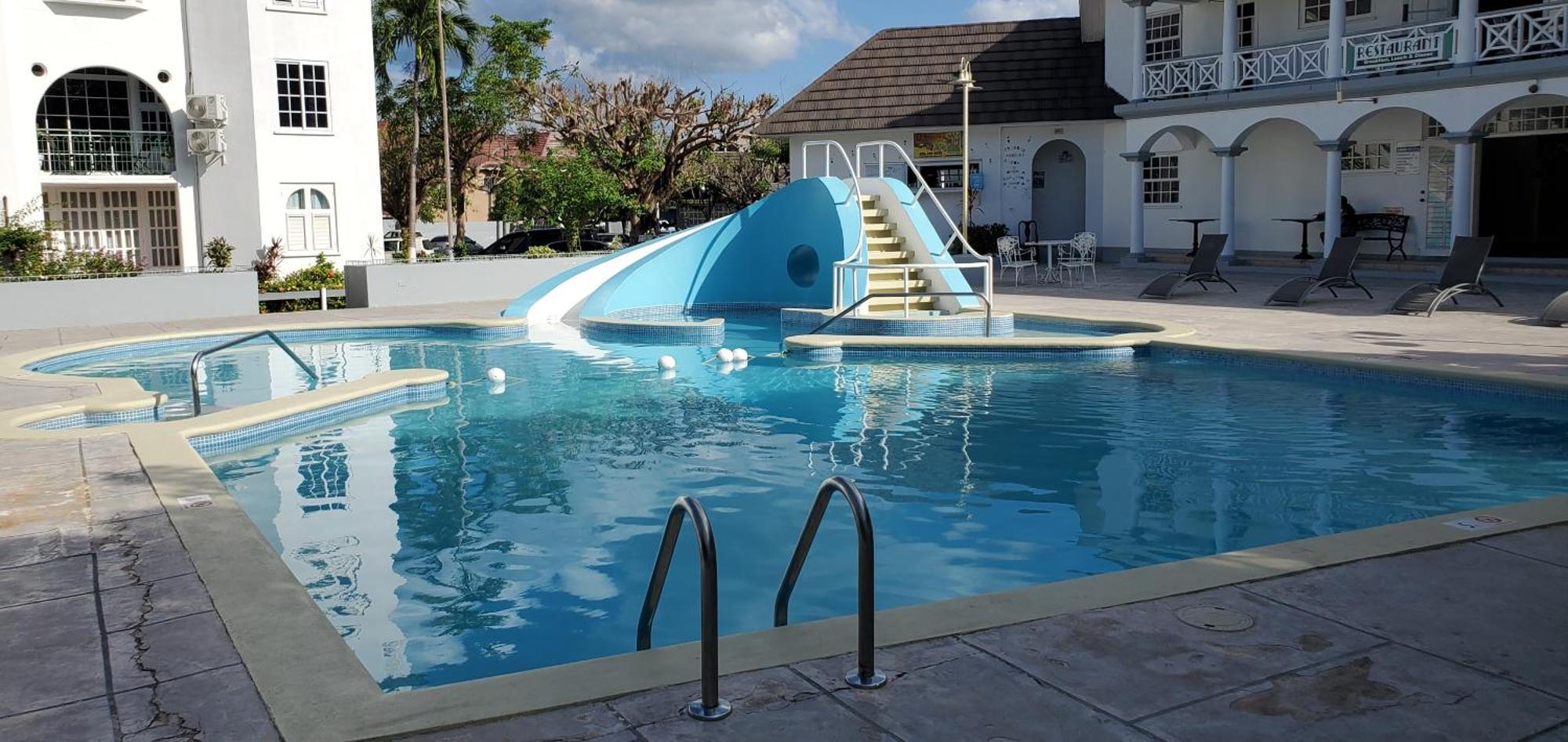 Sandcastles Resort, أوشو ريوس المظهر الخارجي الصورة